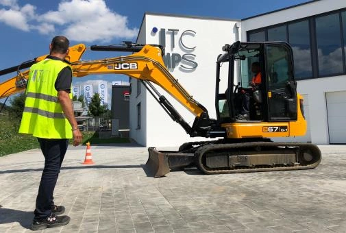 Excavator Course